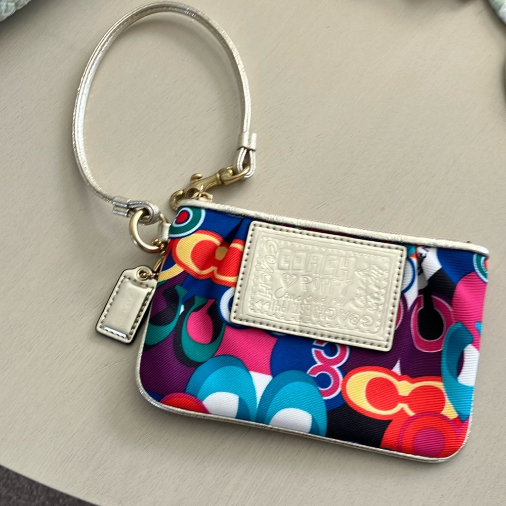 Coach Poppy wristlet